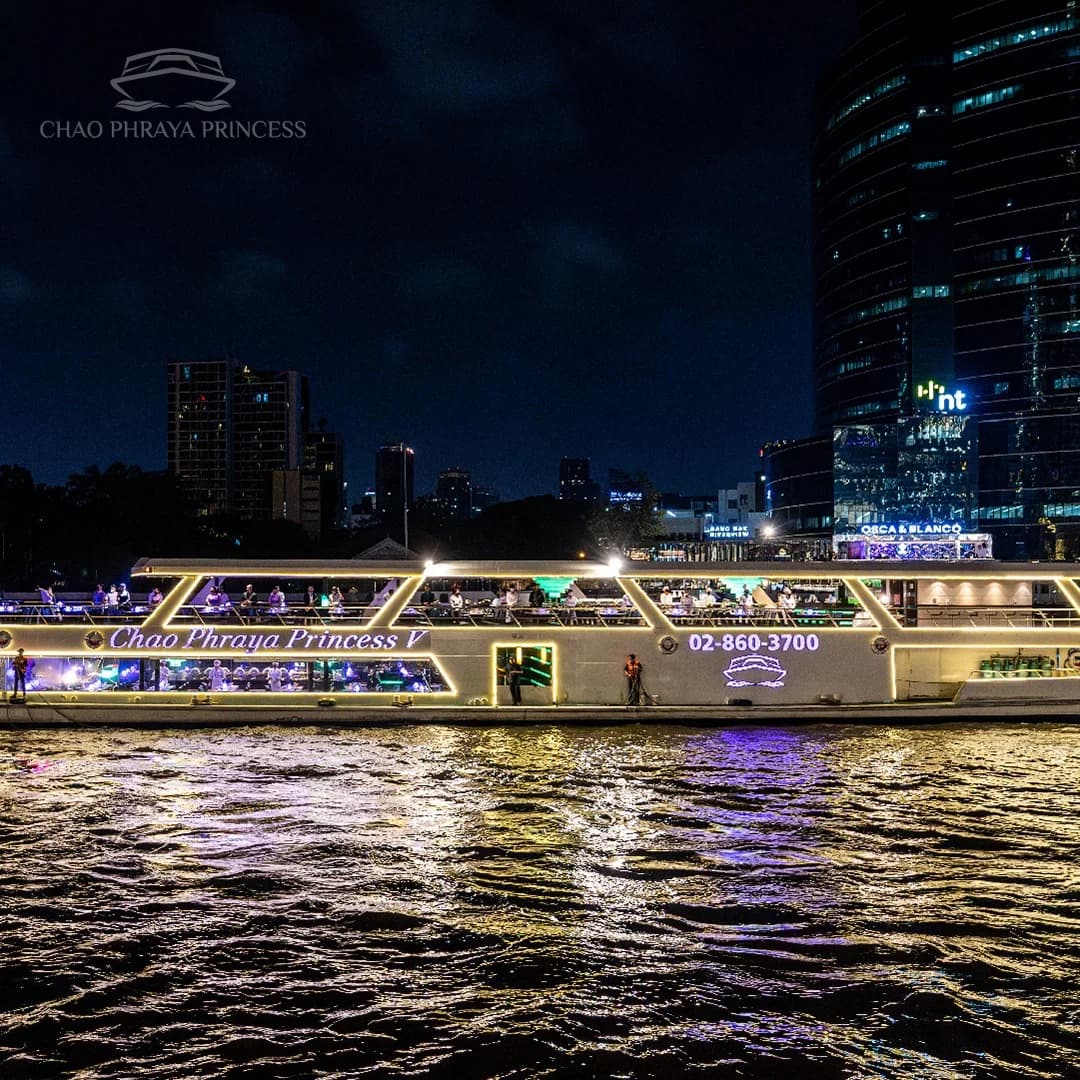 Chao Phraya Princess Cruise with International Buffet Dinner & Live Music Ticket