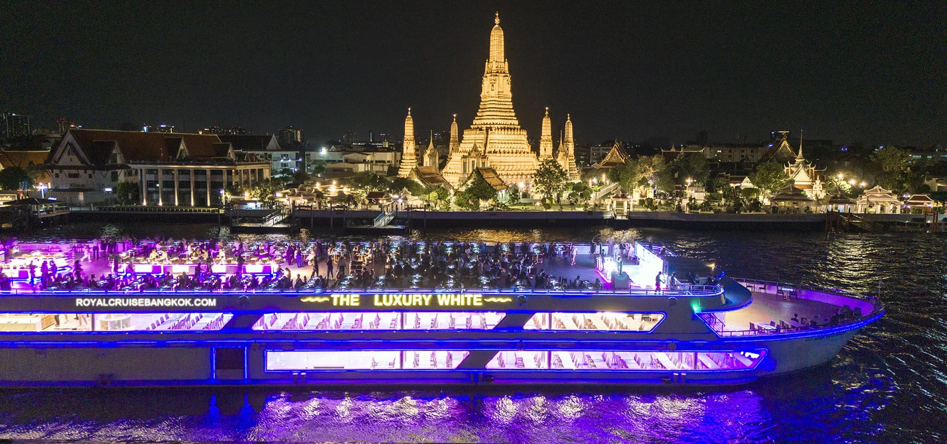 The Luxuary White Dinner Cruise Iconsiam Bangkok Ticket