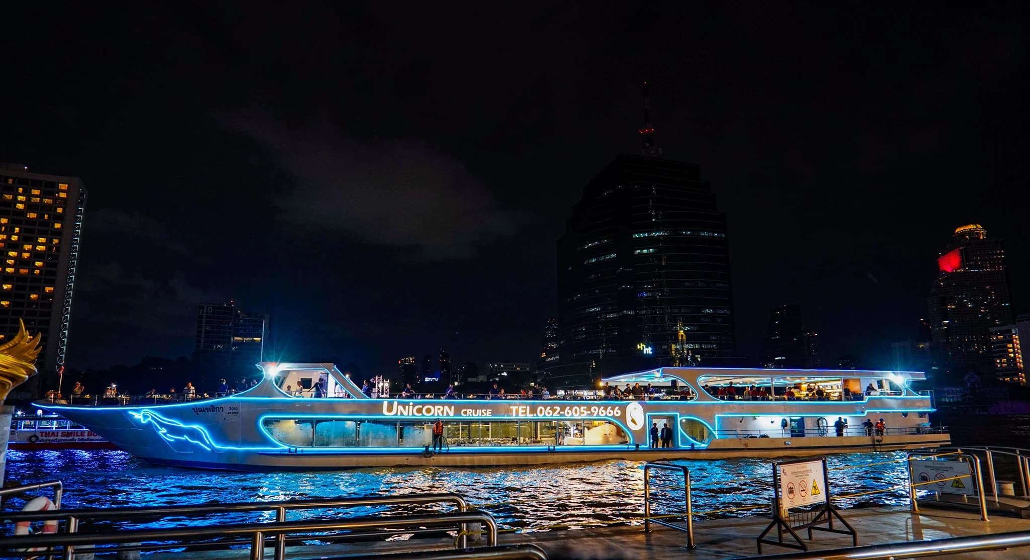 Unicorn Dinner Cruise IconSiam Ticket